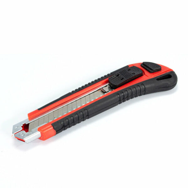 Cutter de 18mm Largo de 6" Reforzado con alma metalica